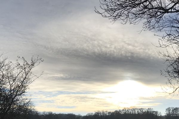 Un ciel assez nuageux aujourd'hui.