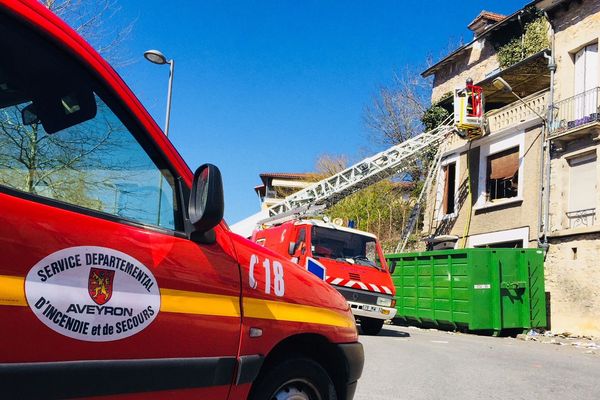 La maison incendiée à Villefranche-de-Rouergue. 