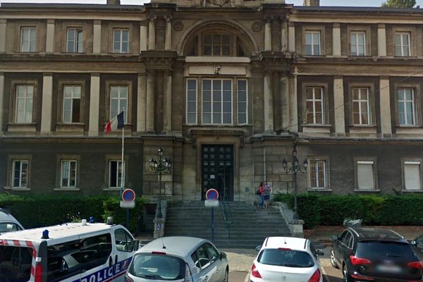 Le prévenu a été déféré lundi après-midi au palais de justice de Dunkerque 