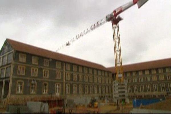 Des logements sociaux dans la Manufacture des tabacs de Metz. L'un des nombreux chantiers LogiEst, en 2014.