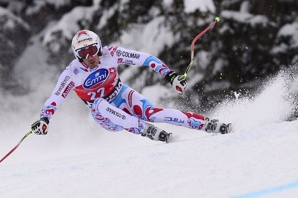 Adrien Théaux, au cours de sa descente à Bormio en Italie.