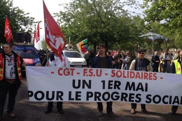 Le 1er mai 2014, 1 000 personnes avaient défilé dans les rues de Dijon.