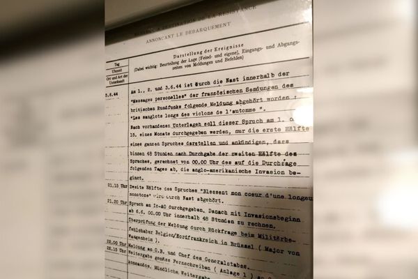 Le 5 juin 1944 à 21h15, les services de renseignement de la 15e armée allemande installés dans un bunker à Tourcoing interceptent le message annonçant l'heure et la date du débarquement.