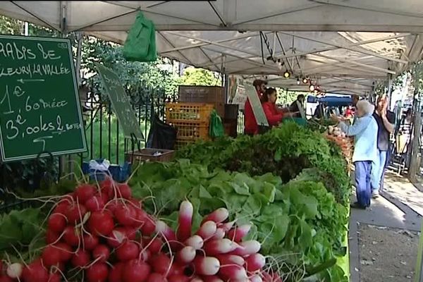 Des producteurs de l’Yonne se rendent à Paris une fois par an pour y tenir un marché 