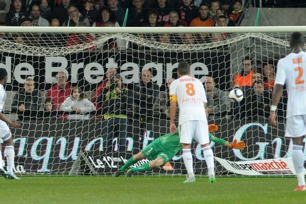 Le FC Lorient à l'assaut des buts de l'En Avant Guingamp