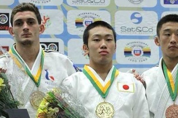 Ex sociétaire du pôle espoir de judo à Limoges, Kamel Fikri est devenu vice-champion du monde juniors à Fort Lauderle ( Floride, USA), 23-10-2014- à gauche sur la photo