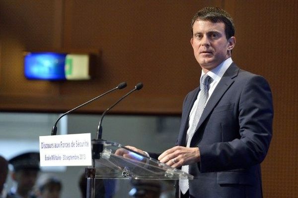 Manuel Valls contre l'autodéfense