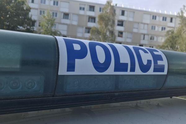 Nouveau coup de filet anti-drogue à Villeurbanne : 4 personnes ont été mises en examen le 3 décembre 2020 dans le cadre d'un trafic de drogue organisé dans le quartier des Buers.