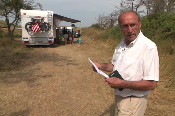 Le maire de Portbail a été agressé le 6 août près de cette pinède par des jeunes qui faisaient du camping sauvage.