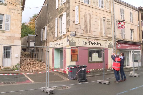 Le mur d'une maison d'habitation s'est effondré dans le centre de Saint-Maixent (79), vers 6h30, mercredi 9 octobre 2024.