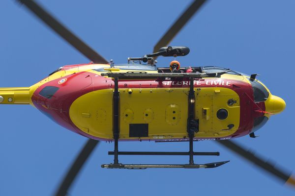 Lundi 5 mars, peu après 14H30, une conductrice a perdu le contrôle de son véhicule, sur l’A75, dans le secteur de la commune du Broc. Après avoir été désincarcérée, elle a été héliportée, dans un état grave jusqu’au CHU de Clermont-Ferrand.