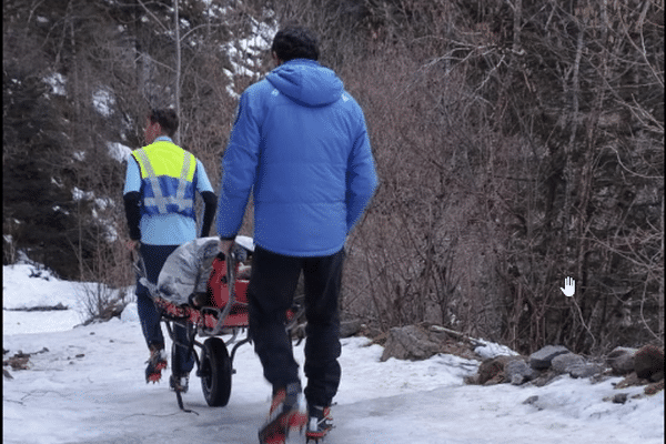 Les secours sont intervenus, samedi et dimanche, pour secourir des personnages qui avaient chuté sur des plaques de verglas.