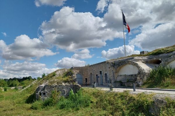 Sortie au fort de la Pompelle, qui abrite un imposant musée.