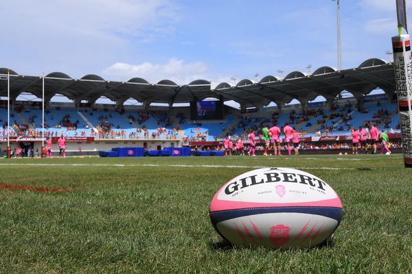 Le rugby français en deuil après la mort accidentelle d'un jeune espoir du Stade Français.