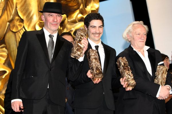 Jacques Audiard, Tahar Rahim et Niels Arestrup, aux César 2009.