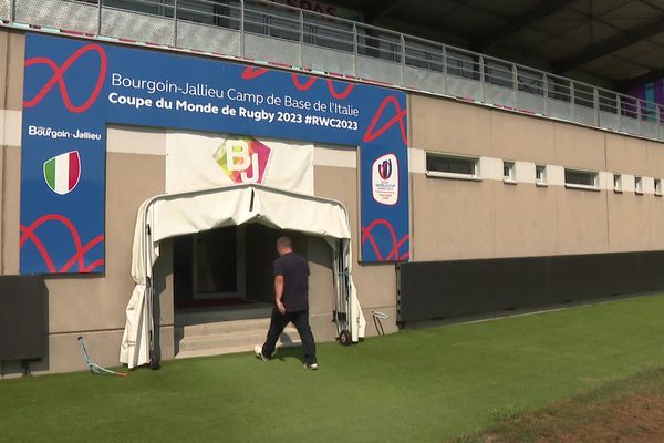 Le XV d'Italie sera accueilli à Bourgoin-Jallieu, en Isère, pendant toute la durée de la Coupe du monde de rugby.