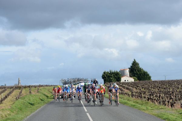 La Classic Loire-Atlantique, est troisième manche de la Coupe de France Cycliste. Les coureurs passent dans le vignoble nantais, autour de la Haye-Fouassière