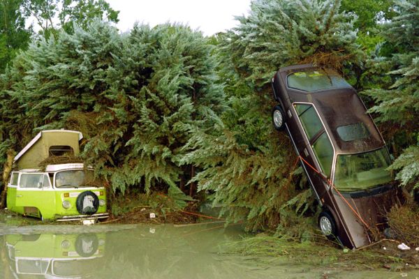 Le 22 septembre 1992, l'Ouvèze sort de son lit emportant tout sur son passage.