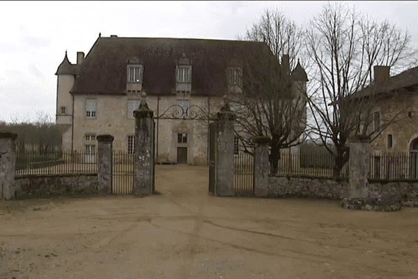 Le Chateau De La Borie A Solignac En Haute Vienne Est En Vente Sur Internet