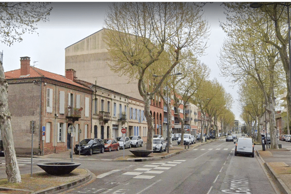 L'accident s'est produit samedi 12 novembre à l'angle de la rue Teulières et du boulevard Garrisson à Montauban (Tarn).