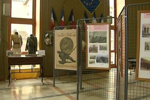 L'hôtel de ville de Brioude accueille  "La Grande Guerre et le Brivadois", une exposition dédiée aux 11 000 hommes originaires de la Haute-Loire et tués durant le conflit.