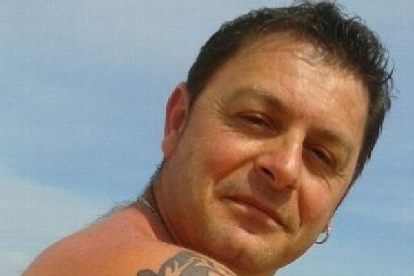 Laurent Journiac a disparu le 11 avril 2014 avant d'être retrouvé trois semaines plus tard, mort, nu, dans le coffre de sa voiture à Clermont-Ferrand.