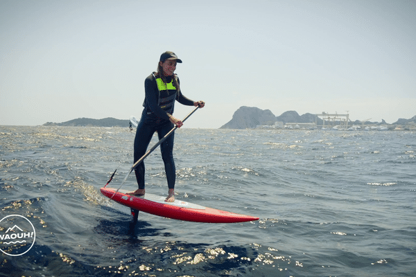 Passionnée de windsurf quand elle était petite, Olivia s’est toujours imaginée être championne de cette discipline. Mais c’est de SUP Race qu’elle le devient.