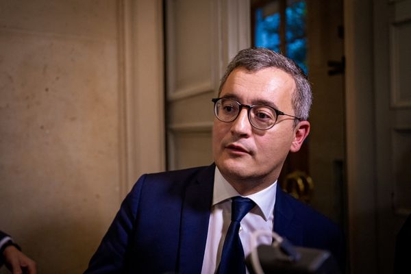 Gérald Darmanin a été interpellé au Sénat, mercredi 13 mars, sur l'accord trouvé entre le gouvernement et les élus de la Corse sur l'autonomie de l'île.