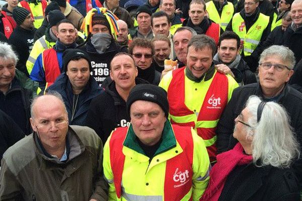 Les salariés rassemblés en assemblée générale le mardi 17 février dernier.