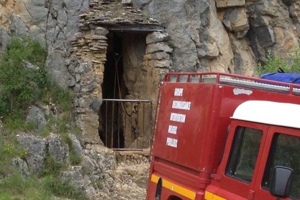 Le gouffre de la combe aux prêtres de Francheville