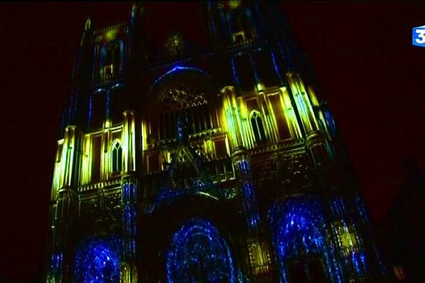 Une messe à la ferveur particulière à minuit en cette veille de Noël à Nantes.