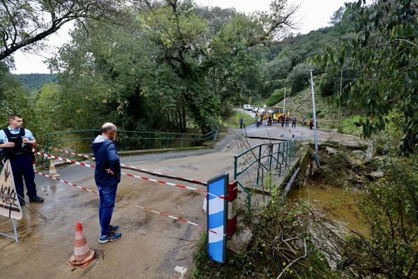 Les habitants du Muy bloqués après qu'un pont a été endommagé.