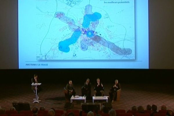 La première réunion publique concernant le projet du tramway à Amiens