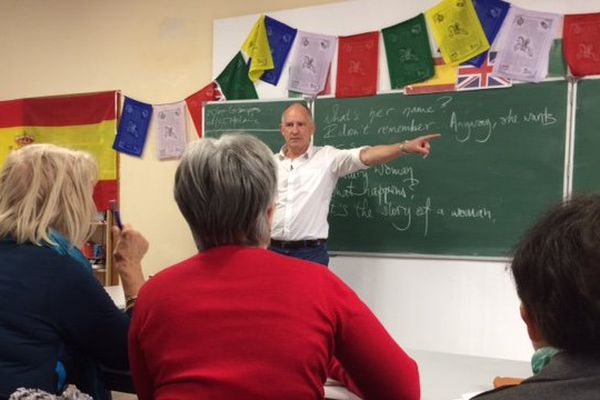 Kevin donne des cours d'anglais, sa langue natale, à Nîmes - mars 2017.