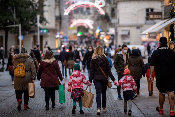 Les commerçants de l'association Plein Centre à Nantes inventent le Green Friday pour un commerce au prix juste et solidaire