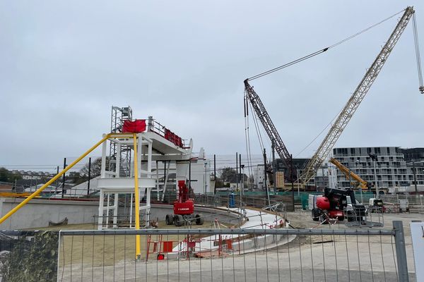 Le chantier du futur pôle d'échanges multimodal de la gare de Vannes, le 2 novembre 2024.