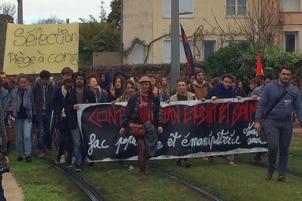 Montpellier - manifestation contre la réforme de l'accès à l'université, ParcourSup et le projet du nouveau baccalauréat - 1er février 2018.