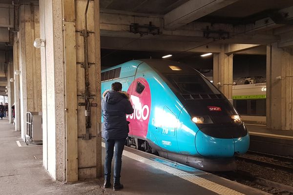 L Arrivee Des Tgv Ouigo A La Gare De Paris Montparnasse Une Offre Vraiment Low Cost