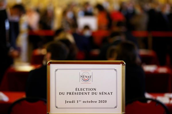 Gérard Larcher a décroché un 4e mandat en tant que président du Sénat. Il est le troisième personnage de l’État dans l’ordre de préséance, après le président de la République et le Premier ministre.