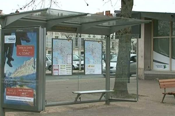 La grève des bus de la Transdev se poursuit ce lundi