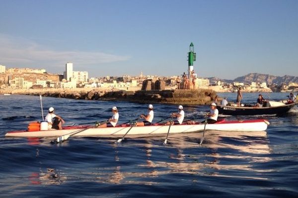 11/06/14 - Départ du Défi Marseille Bastia à la rame