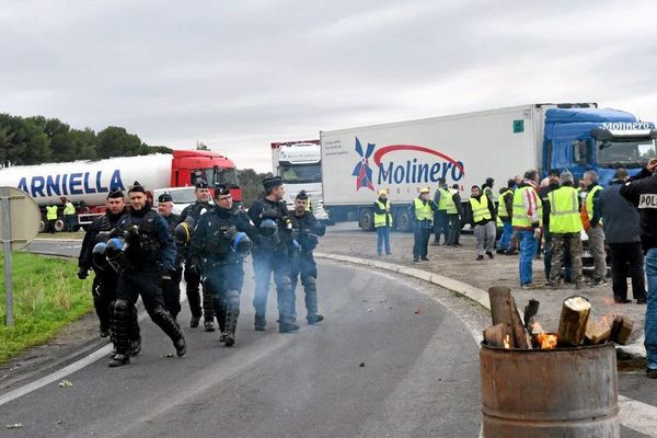 Manifestation de gilets jaunes à Béziers le 24 novembre.