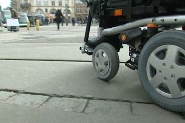 La ville de Strasbourg n'est pas adaptée aux personnes handicapées