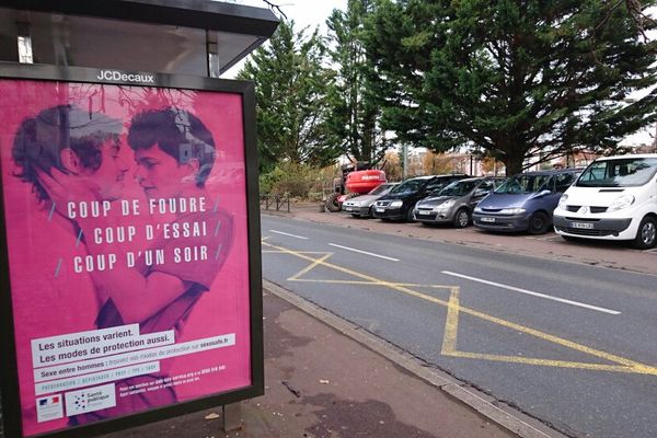 A Aulnay-sous-Bois, la campagne anti-sida fait polémique.