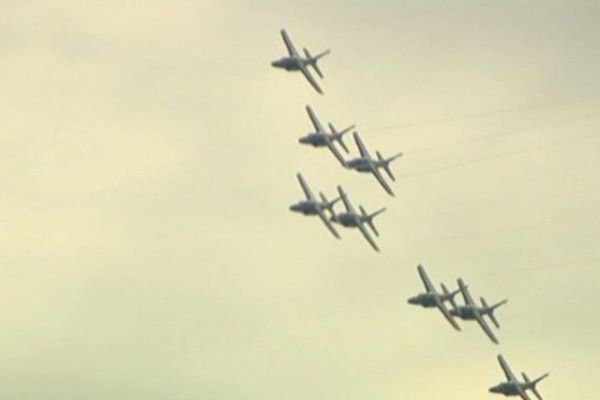 La patrouille de France en pleine exhibition.