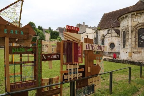 Le festival du Mot de la Charité-sur-Loire, dans la Nièvre, a attiré des milliers de spectateurs depuis sa création en 2004