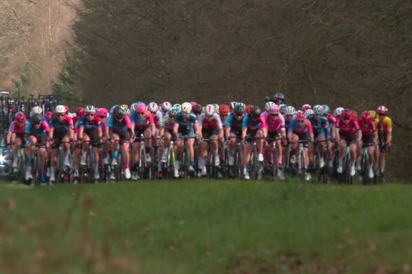 Près de 130 coureuses composent le peloton du Tour de Normandie 2024.