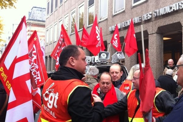 Les manifestants rémois s'étaient donné rendez-vous devant la maison des syndicats.