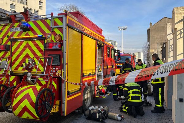 Un incendie s'est déclaré dans un appartement au premier étage d'un immeuble, avenue du Général Leclerc à Nancy, mercredi 25 décembre 2024.