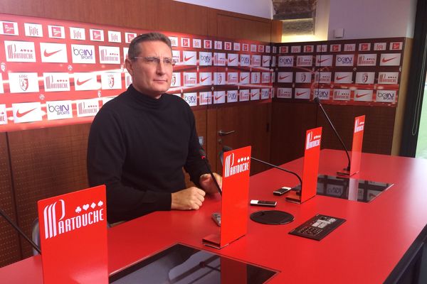 Le directeur général adjoint du LOSC Frédéric Paquet, ce jeudi en conférence de presse